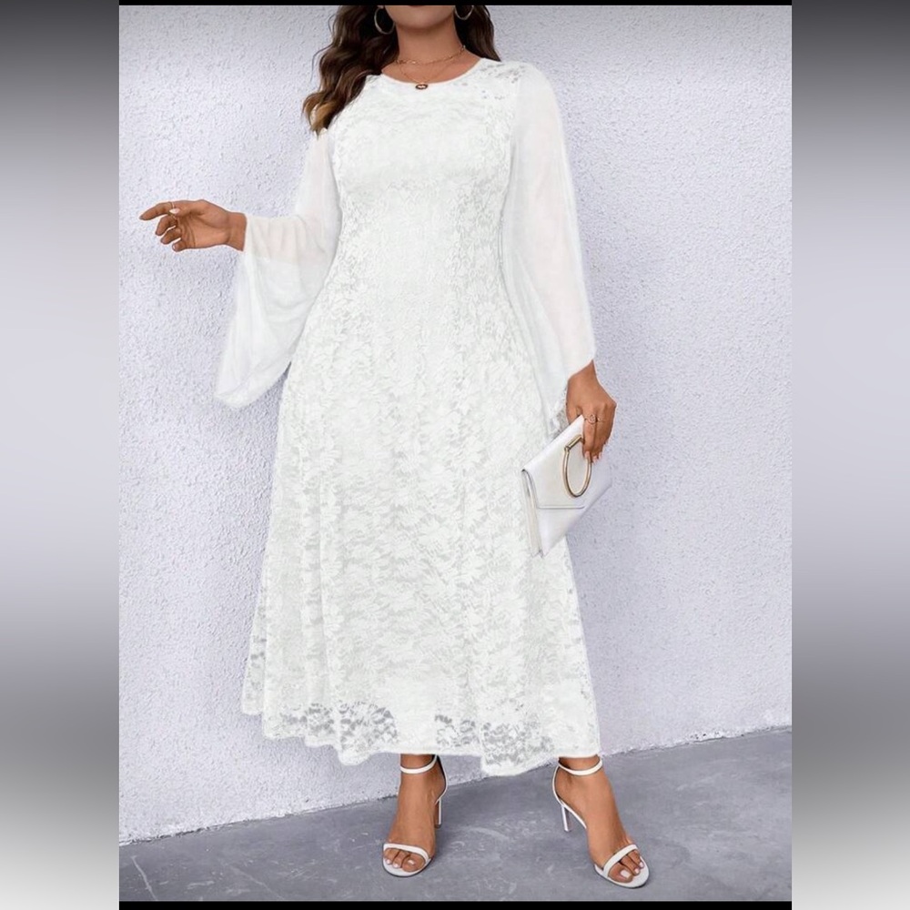 Elegant White Lace Maxi Dress with Sheer Sleeves - Picture 3 of 11